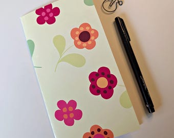 Travelers Notebook Insert, Mod Flowers, Hand-Stitched in various sizes including A5, B6 slim, Passport, Standard and more - N770