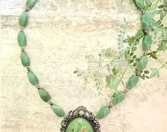 Vintage Hand-Painted Floral Pendant Necklace With Green Aventurine Gemstone Beads