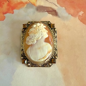 Vintage Edwardian Carved Cameo 14k Gold Filled Brooch Pin