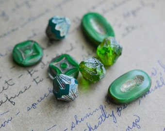 Czech Glass Bead Mix | Picasso Beads | Boho Beads | Green | Multi Shapes | 16mm | 8 pcs