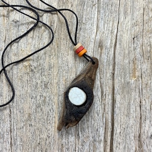 Driftwood Necklace / Beautiful Driftwood Jewelry / Driftwood necklase with sea pottery