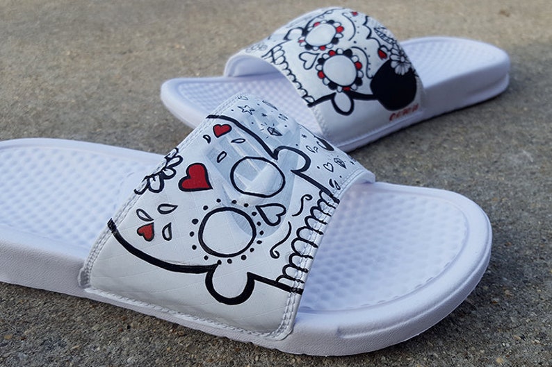 nike slides different colors