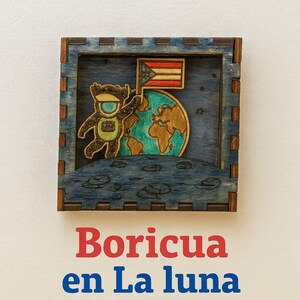 Boricua na Lua – Ímã de geladeira de madeira feito à mão