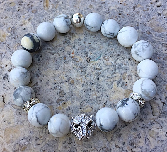 White Howlite stone beaded bracelet, crystal leopard head,white turquoise jewelry, men's or women's bracelet, big cat, tiger, leopard