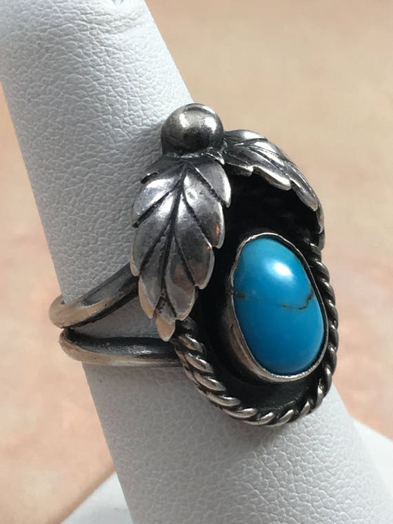 Vtg Native American Hand Made Sterling Silver and Blue Turquoise Ring Size 5.75
