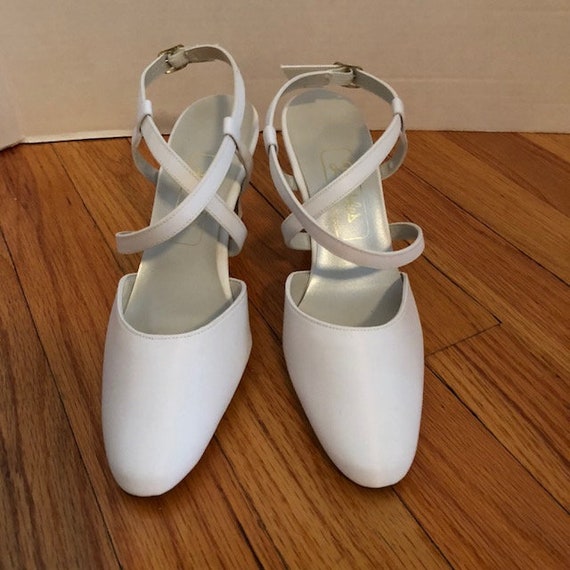 how to clean white satin shoes
