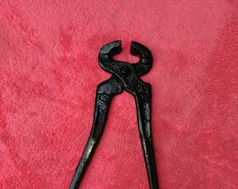 Handmade Riveting Pliers: Medieval Viking Chainmail Tool