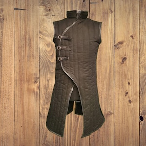 Sleeveless WHC medieval padded armor , medieval gambeson, long padded jacket , larp costume ,sca gambeson ,viking armor , livestage costume