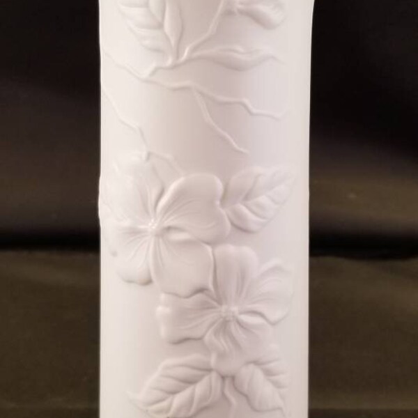 Signed Mid Century AK Kaiser West Germany White Bisque Porcelain Vase #659