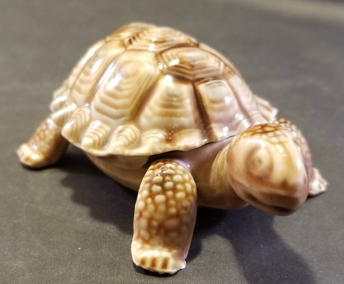 wade tortoise figurines