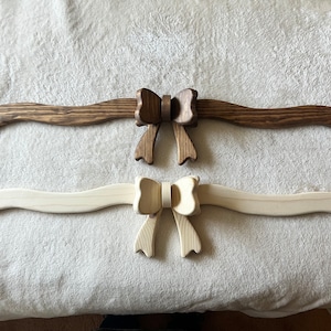 Country styled wood bow