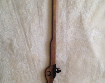 Revolutionary and Colonial war toy long rifle