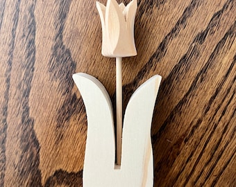 Vintage country wooden tulip