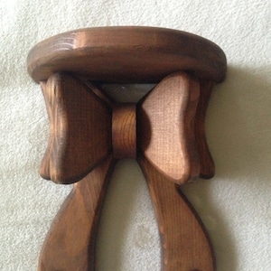 Wooden Bow shelf