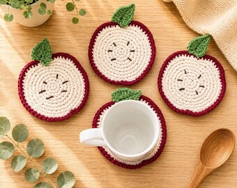 Ensemble de 4 sous-verres en forme de pomme au crochet, dessous de tasse en coton fait main, cadeau pour enseignant, décoration de table automnale, cuisine de style campagnard, décoration intérieure automnale