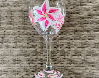 Lily Wine Glass - Stargazer Lily Wine Glass - Pink Lily Wine Glass - Lily Lovers - Large Wine Glass