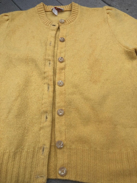 Vintage New Zealand wool yellow cardigan sweater … - image 4