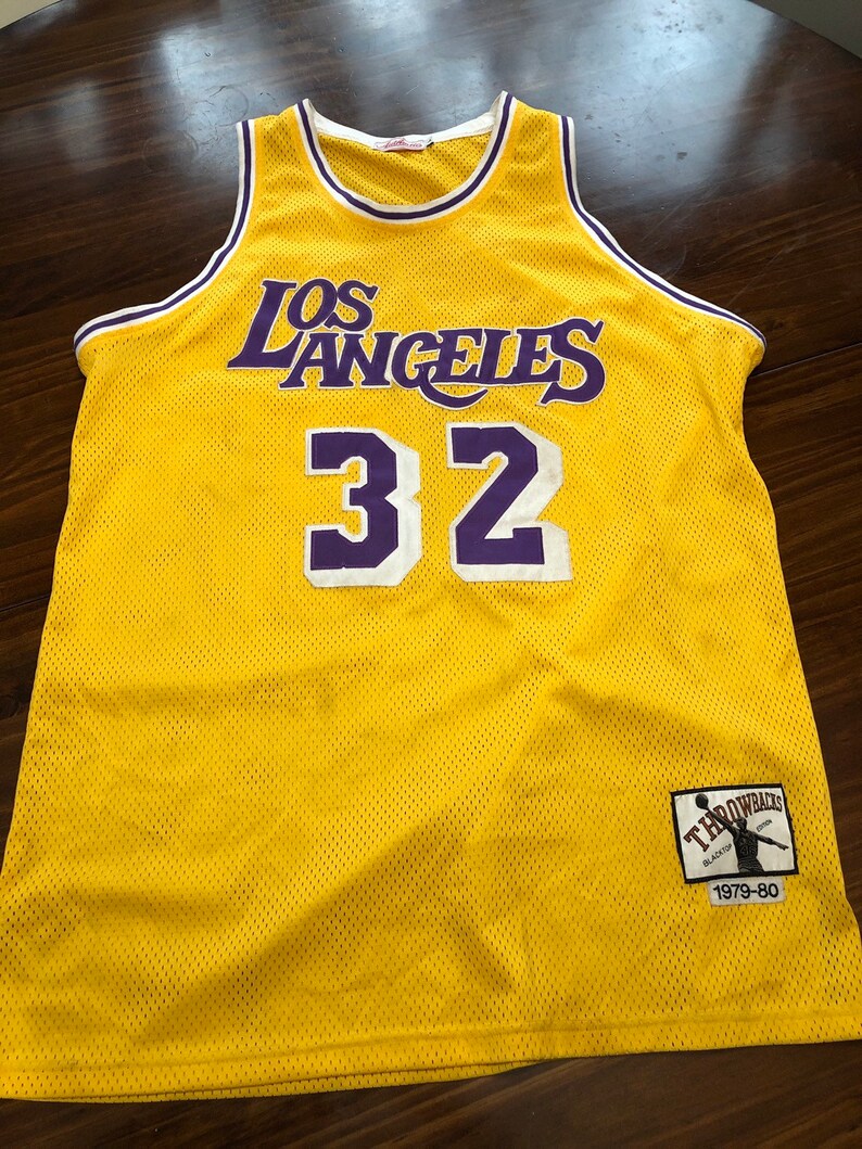 lakers throwback jersey