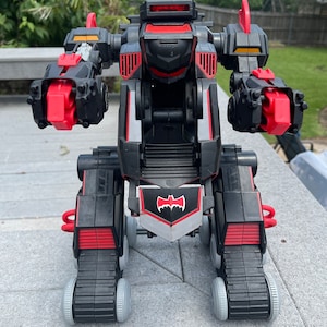 Fisher-Price Imaginext BatBot – Robot Transformador A Control Remoto, Tanque Y Robot 2 En 1, Con Luces, Sonidos Y Lanzador De Discos, Juguete Para Fans De Batman