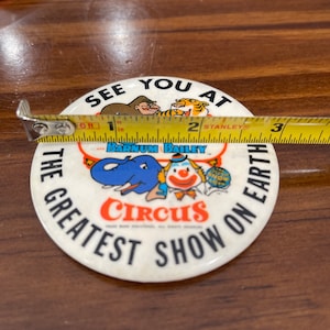 Vintage circus button Ringling Bros Barnum Bailey 3” Greatest Show on Earth