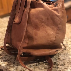 sorpresa leather backpack