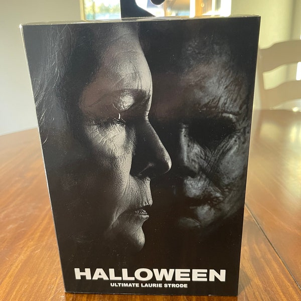 Halloween Ultimate Laurie Strode Action figure NECA Reel Toys MIB