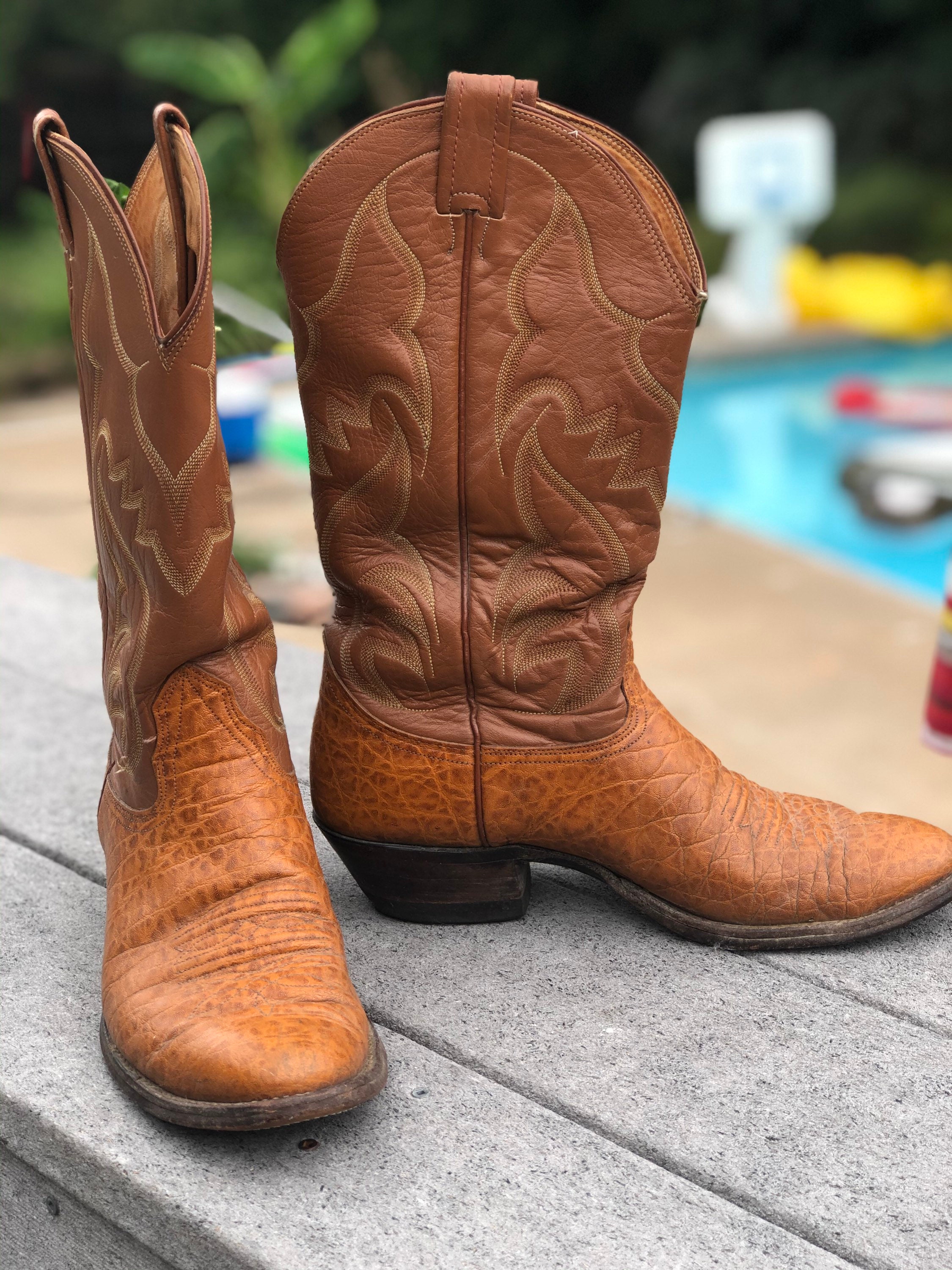 Nocona cowboy boots size 10 D vintage bull hide brown Texas