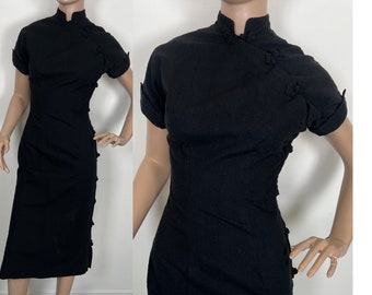 Vintage 1950s black nubby cuffed sleeve cheongsam Empress Fashions small 228