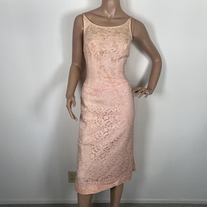Vintage 1950s pink lace sequin wiggle party dress XS 257