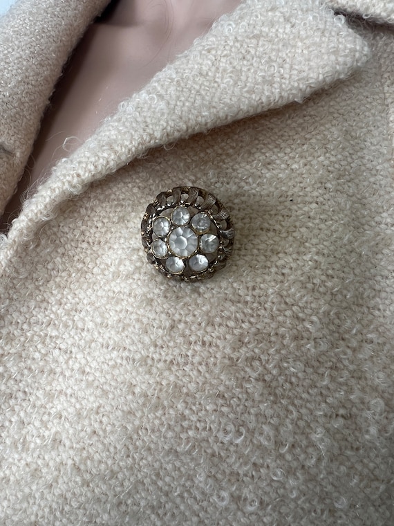 Vintage 1950s cream wool rhinestone button jacket… - image 4