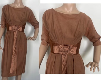 Vintage 1960s light brown dolman wiggle dress small 217