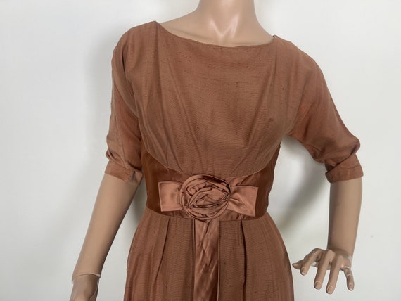 Vintage 1960s light brown dolman wiggle dress sma… - image 3