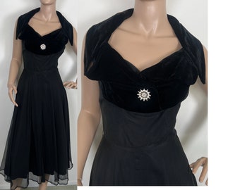 Vintage 1950s black velvet taffeta rhinestone cocktail party dress XS 227