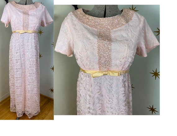 SALE! Vintage 1960s VOLUP Emma Domb light pink lac