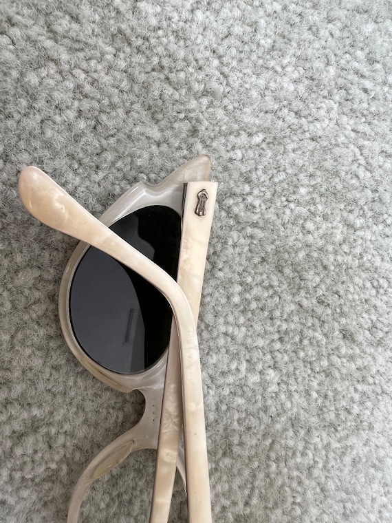 50's/60's Pearlized Cateye Glasses