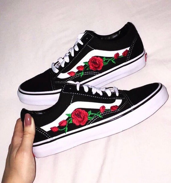 black low top vans with roses