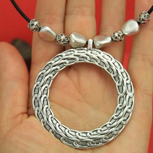 0278&gt;&gt;  MADE in EUROPE  large engraved ring pendant,  zamak silver chain ring pendant, (CO0225S) qty1