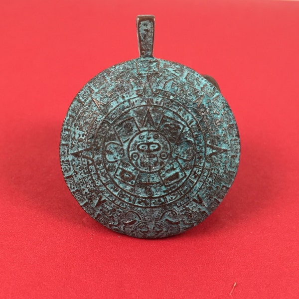 1/10 MADE IN GREECE Mykonos Mayan Aztec Calendar Pendant (X5841ACG)QTY1