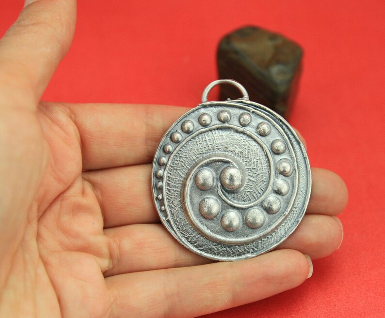 Qty1 0261MADE IN EUROPE zamak pendant round pendant F2769S large zamak pendant