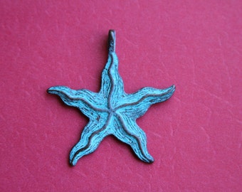 1/10 MADE in GREECE Mykonos casting sea star pendant, green patina star pendant, large star pendant (X5111ACG) Qty1