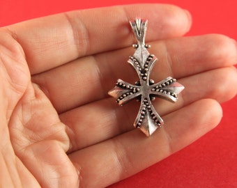 8/1 MADE in EUROPE 2 silver cross pendants, zamak cross charms, engraved cross charm (X2485AS) Qty2