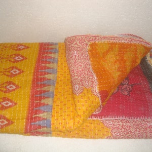 High Quality Patchwork Vintage Kantha Quilt Old looking Kantha Quilt Hand Stitched Throw Blanket With Cotton Kantha Bed Spread For HomeDecor