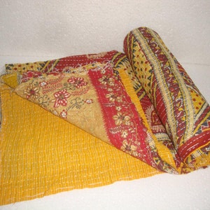 Indian Blanket Handmade Quilt Boho Vintage kantha Bohemian throw blanket Reversible floral Bedspread Bedding Bedcover Kantha Quilt Handmade