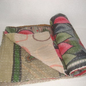 Exquisite Old Antique Nakkshi Kantha Quilt From Bengal Natural Hand Dyed Bedding Quilt Indian Cotton Bedspread Bohemian for Home Decor