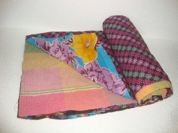 Vintage Handmade Boho Kantha Quilt, Indian kantha blanket throw blanket Indian reversible floral Quilted bedspread Bedding Boho Quilt