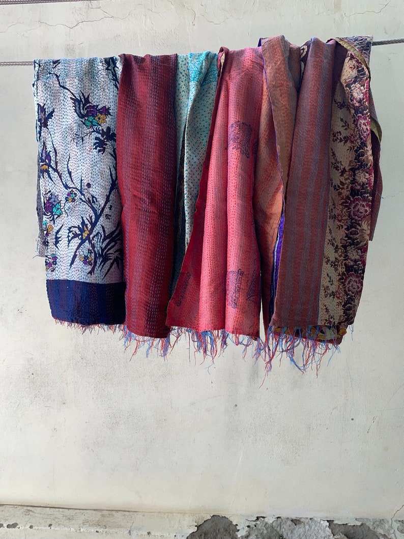 Boho-Seidenschal mit Blumenmuster aus Kantha, Wendestola, handgefertigter indischer Dupatta Bild 11