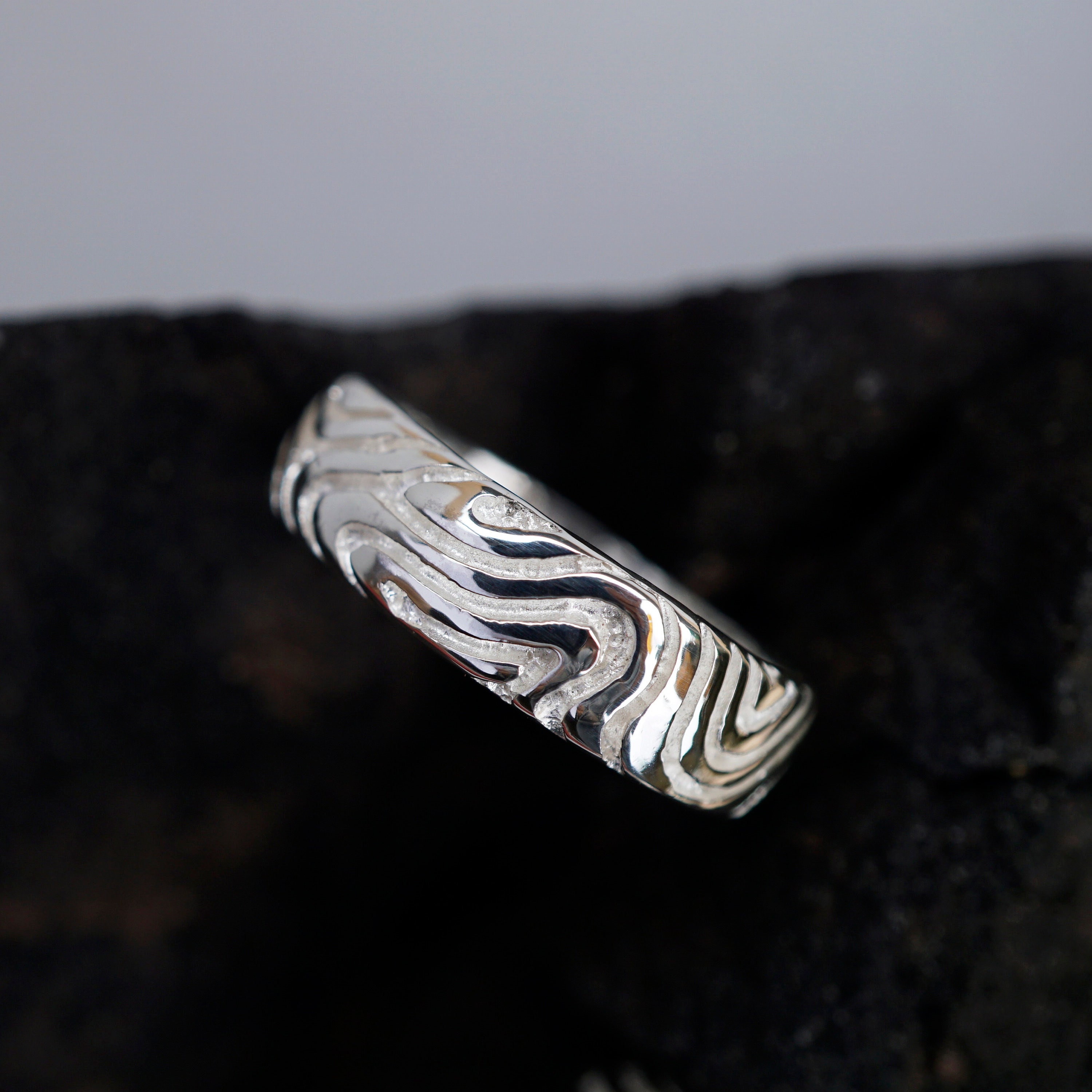 Alianzas de plata para hombre sale