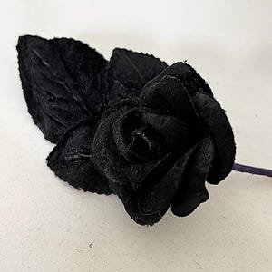7 x Black Roses with leaves Halloween wreath, bouquets image 10