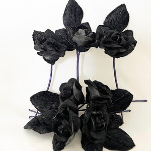 7 x Black Roses with leaves Halloween wreath, bouquets image 3