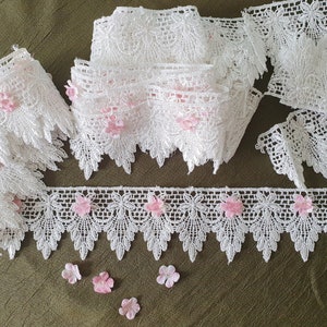 White Scalloped Lace with forget me nut flower for jewelry, table runners, head crown image 1